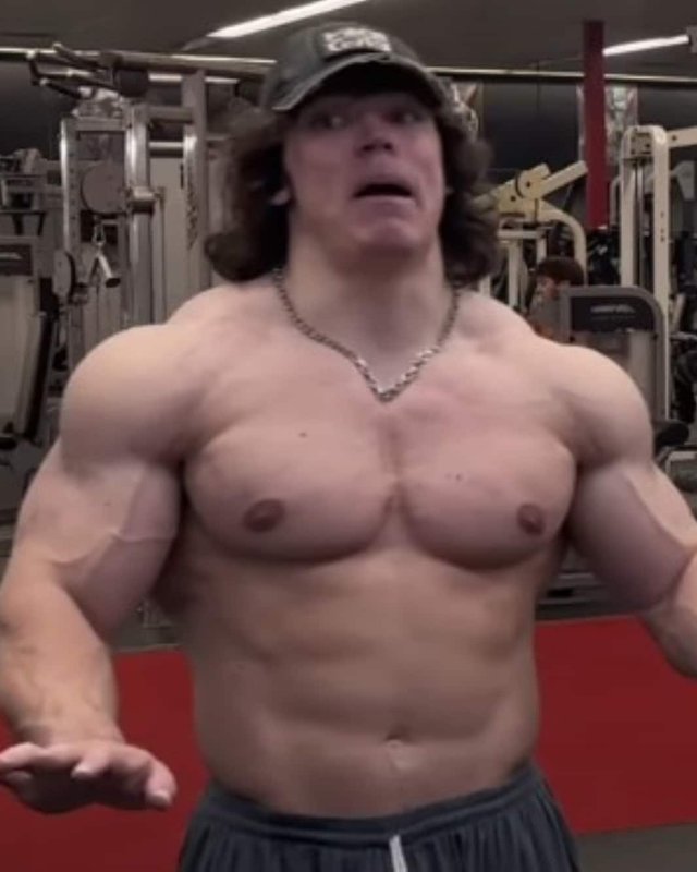 Sam Sulek